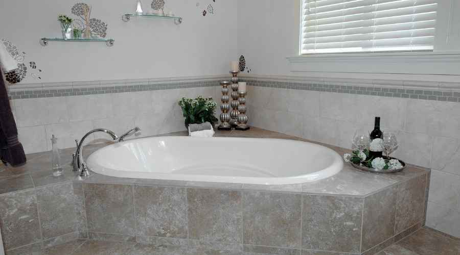 bathtub reglazing - why get professionals